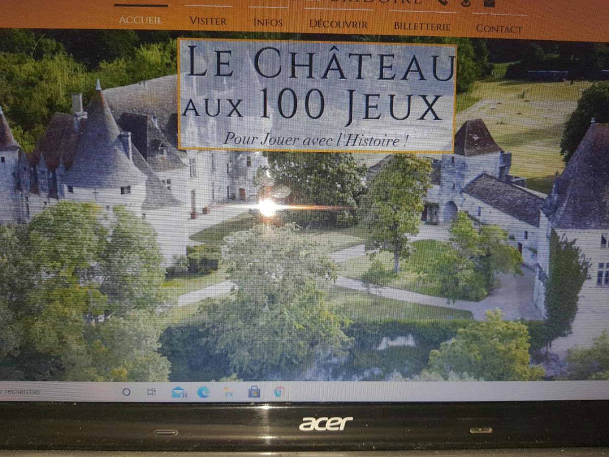 gîte en pierre le paradis sur notre propriété proche issigeac et de bergerac Saint-Aubin-de-Lanquais Extérieur photo
